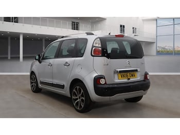 Used Citroen C3 Picasso 2016 for sale - 76047041: Photo