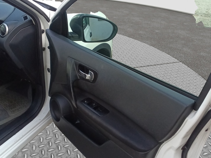 Used Nissan Qashqai 2011 for sale - 76482552: Photo 13