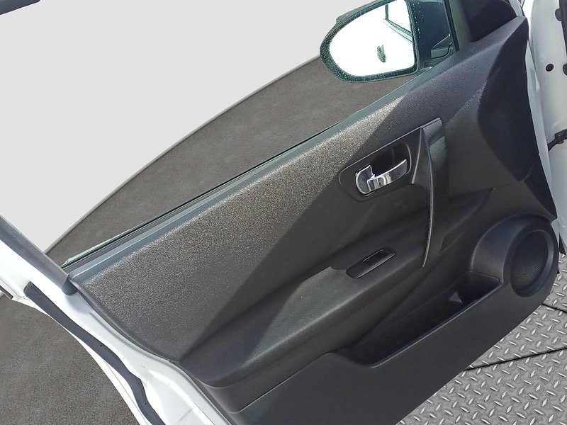 Used Nissan Qashqai 2011 for sale - 76482552: Photo 15