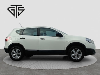 Used Nissan Qashqai 2011 for sale - 76482552: Photo