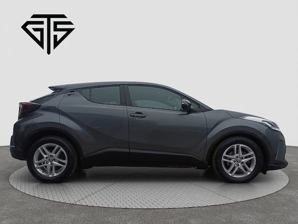Used Toyota C-HR 2022 for sale - 76320062: Photo 2