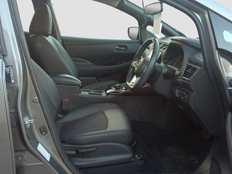 Used Nissan Leaf 2020 for sale - 76047040: Photo 12