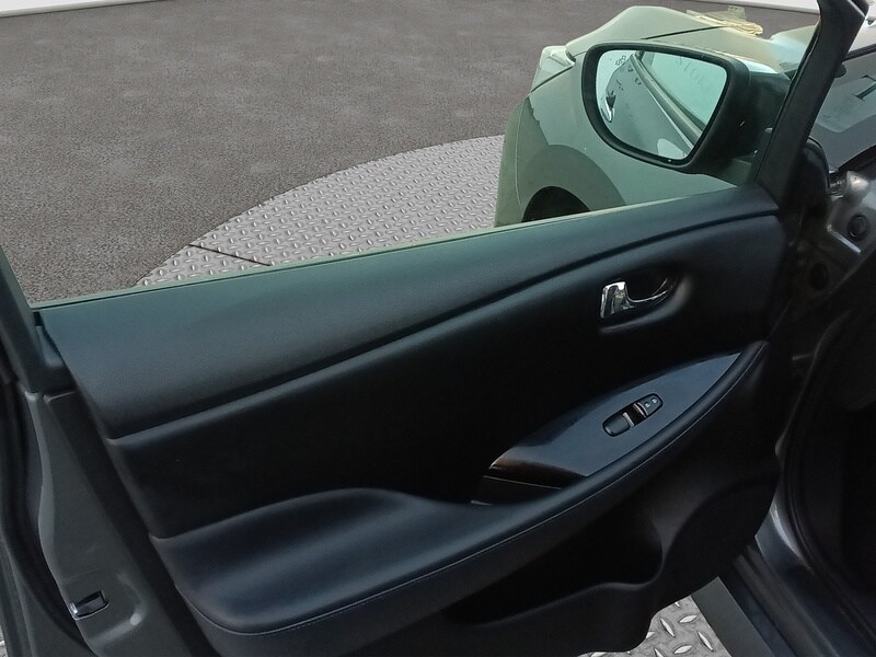 Used Nissan Leaf 2020 for sale - 76047040: Photo 15