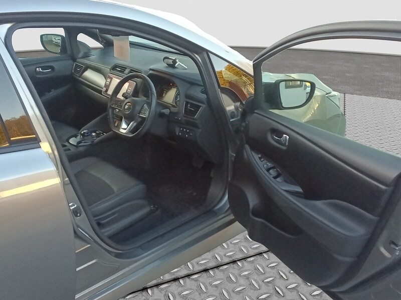 Used Nissan Leaf 2020 for sale - 76047040: Photo 20