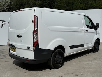 Used Ford Transit Custom 2015 for sale - 70141400: Photo