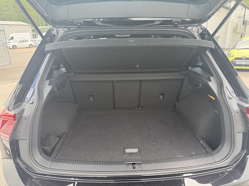 Used Volkswagen Tiguan 2025 for sale - 76047004: Photo 9