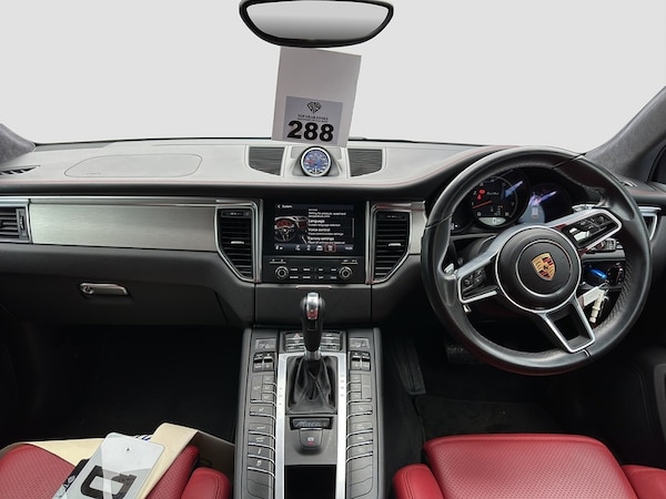 Used Porsche Macan 2025 for sale - 75148980: Photo 13