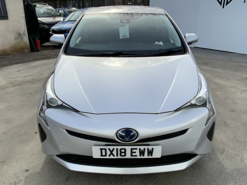 Used Toyota Prius 2024 for sale - 76464422: Photo 2