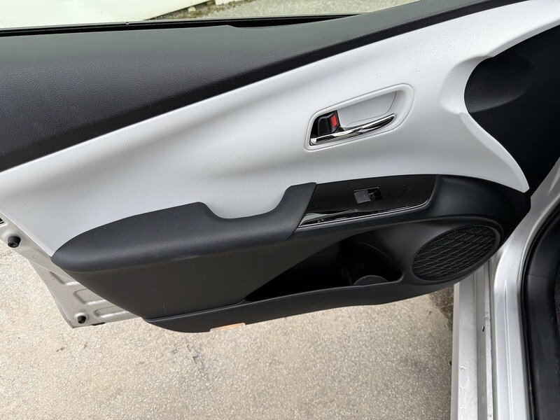 Used Toyota Prius 2025 for sale - 76047123: Photo 18