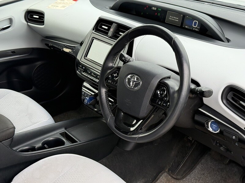 Used Toyota Prius 2025 for sale - 76047123: Photo 9
