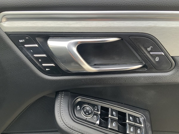 Used Porsche Macan 2018 for sale - 74360759: Photo 30