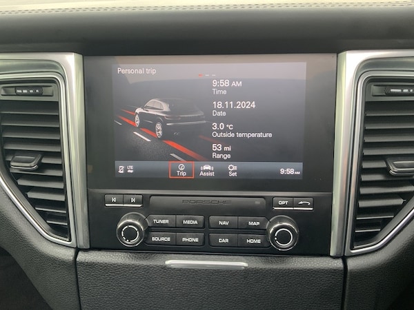 Used Porsche Macan 2018 for sale - 74360759: Photo 62