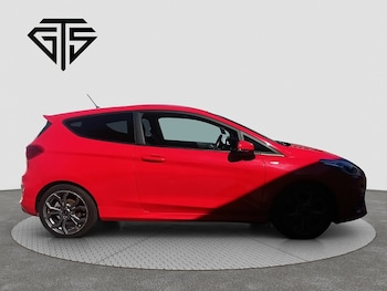 Used Ford Fiesta 2019 for sale - 76047165: Photo 2