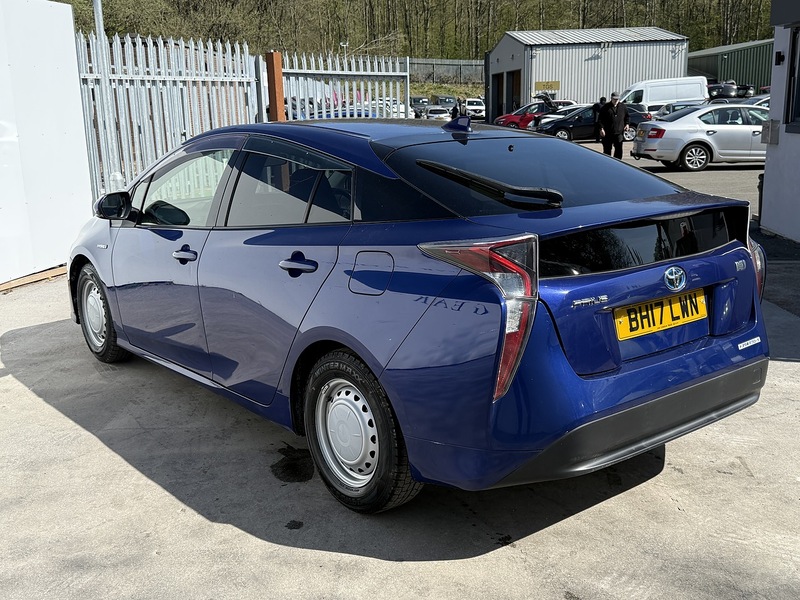 Used Toyota Prius 2023 for sale - 76047065: Photo 3