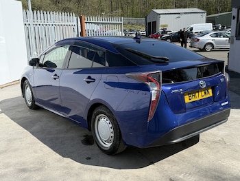 Used Toyota Prius 2023 for sale - 76047065: Photo 3