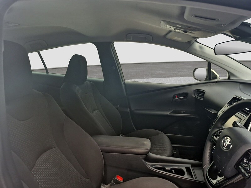 Used Toyota Prius 2025 for sale - 76047128: Photo 11