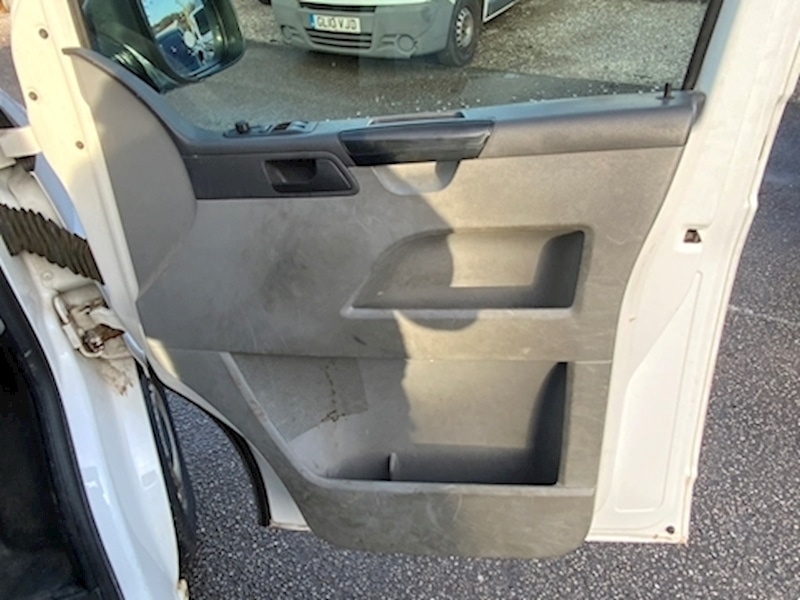 Used Volkswagen Transporter 2015 for sale - 76047103: Photo 10