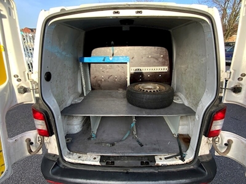 Used Volkswagen Transporter 2015 for sale - 76047103: Photo 8