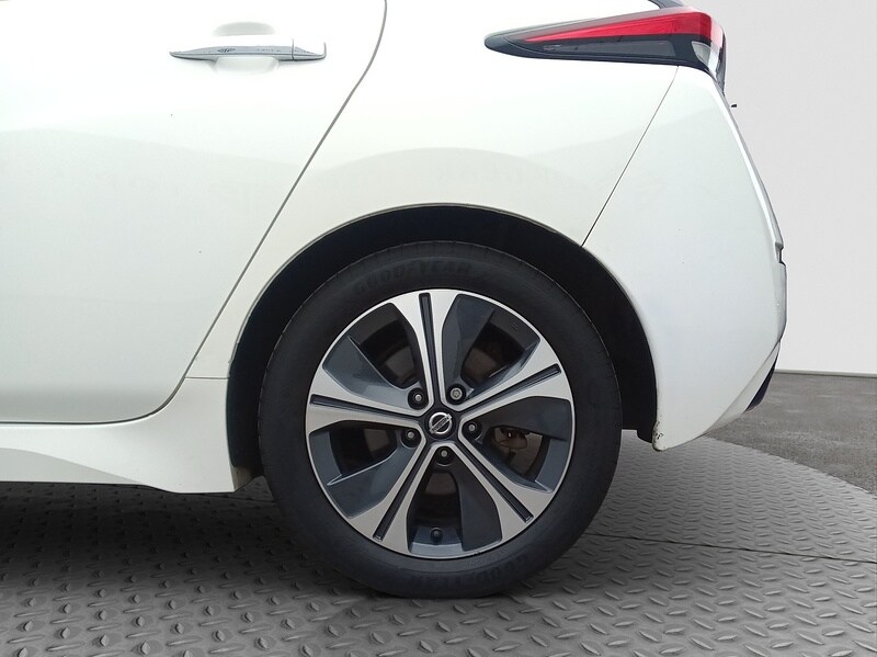Used Nissan Leaf 2019 for sale - 76320076: Photo 24