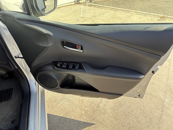 Used Toyota Prius 2025 for sale - 76047075: Photo 10