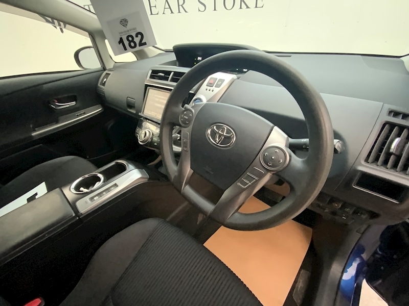 Used Toyota Prius+ 2023 for sale - 76047118: Photo 24