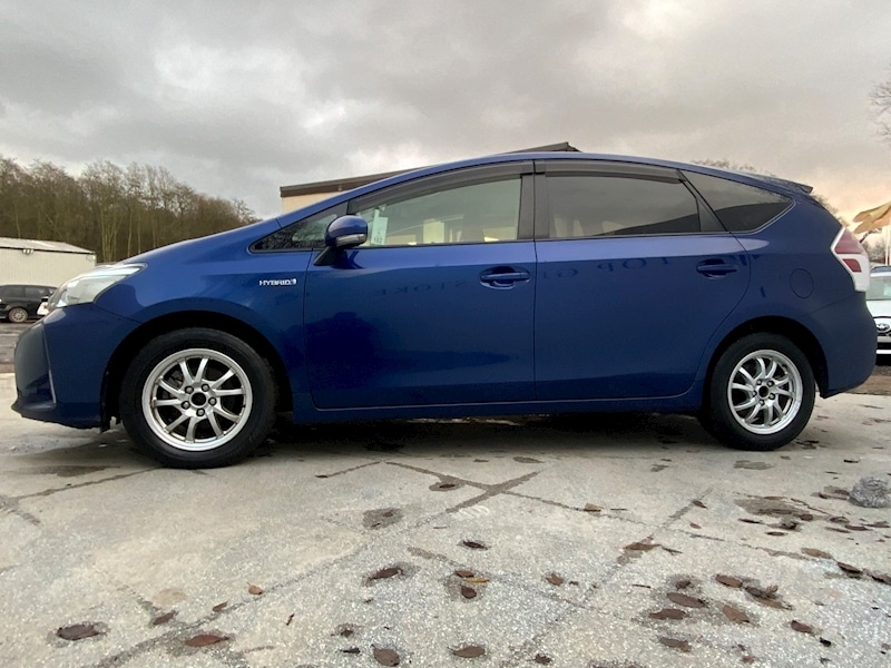 Used Toyota Prius+ 2023 for sale - 76047118: Photo 6