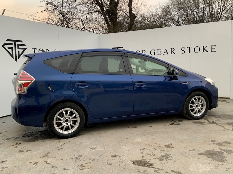 Used Toyota Prius+ 2023 for sale - 76047118: Photo 9