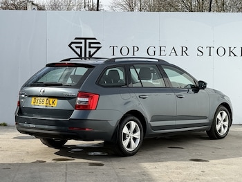 Used Skoda Octavia 2018 for sale - 74046785: Photo