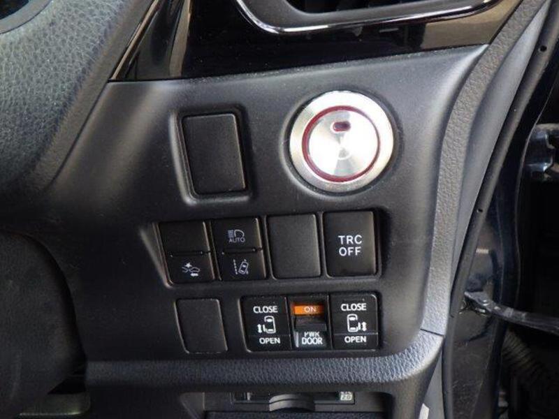 Used Toyota Voxy for sale - 77776352: Photo 16