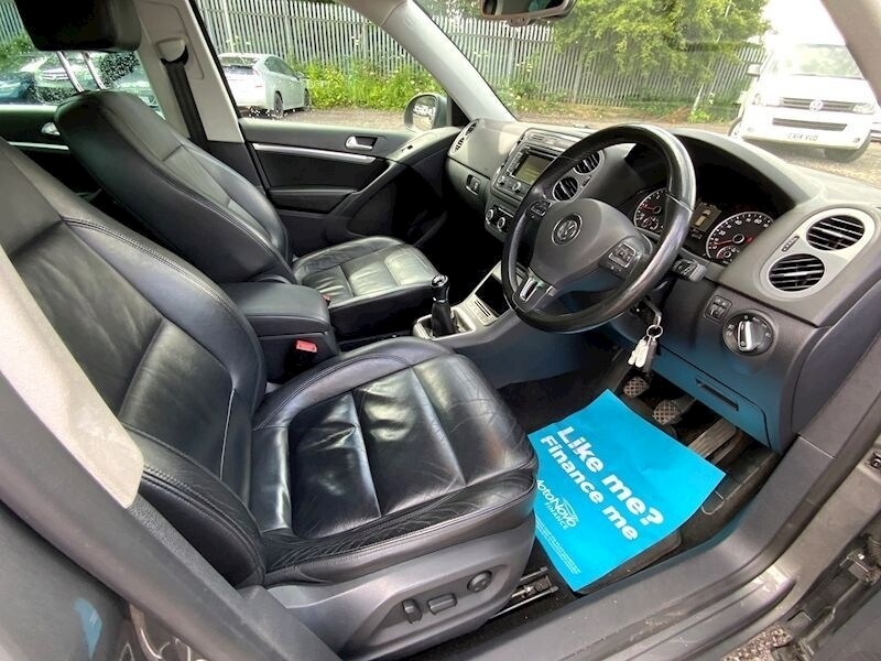 Used Volkswagen Tiguan 2011 for sale - 76047107: Photo 21