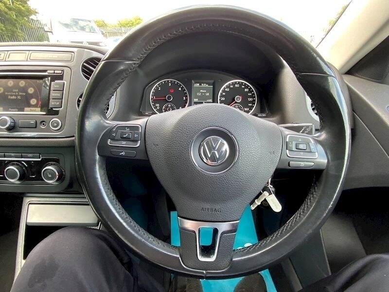 Used Volkswagen Tiguan 2011 for sale - 76047107: Photo 29