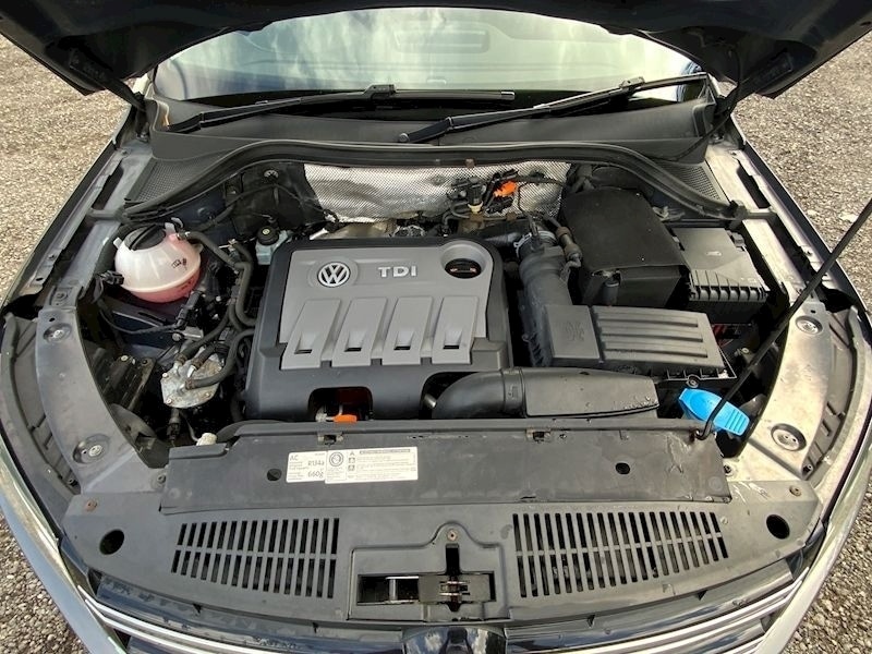 Used Volkswagen Tiguan 2011 for sale - 76047107: Photo 30