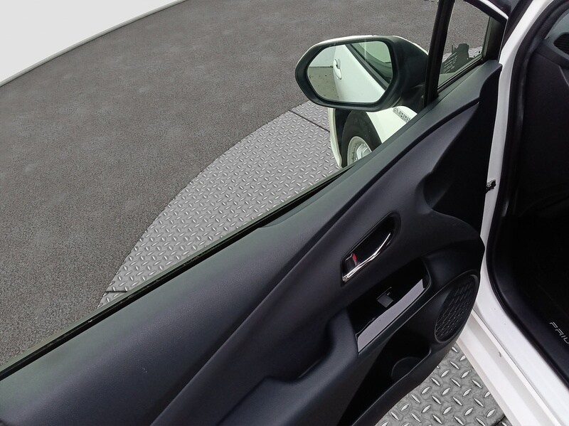 Used Toyota Prius for sale - 76236281: Photo 15