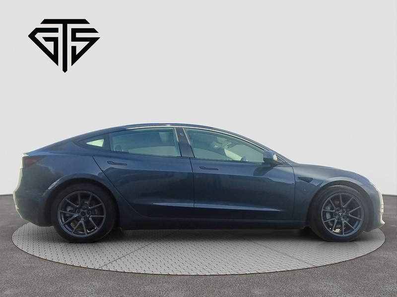 Used Tesla Model 3 2021 for sale - 76047050: Photo 2