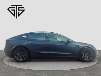 Used Tesla Model 3 2021 for sale - 76047050: Photo 2