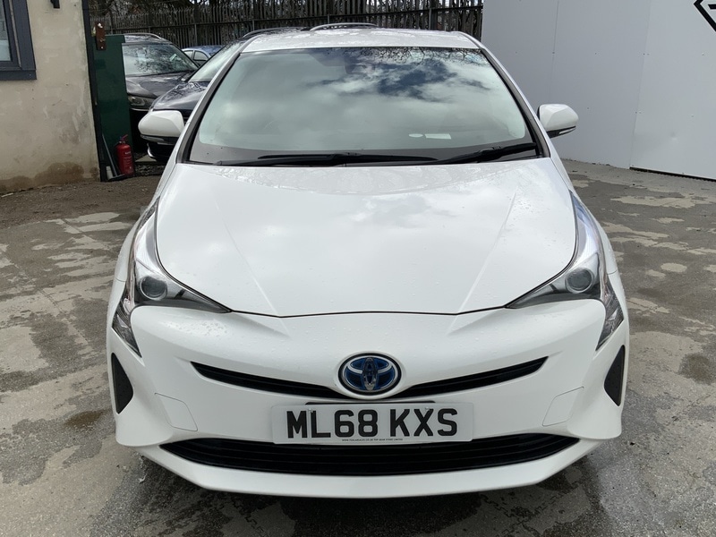 Used Toyota Prius 2024 for sale - 76047081: Photo 2