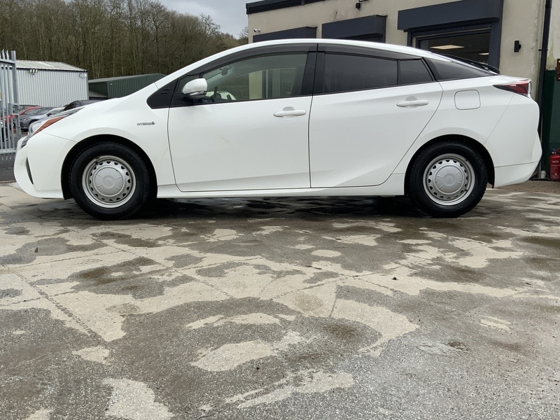 Used Toyota Prius 2024 for sale - 76047081: Photo 4
