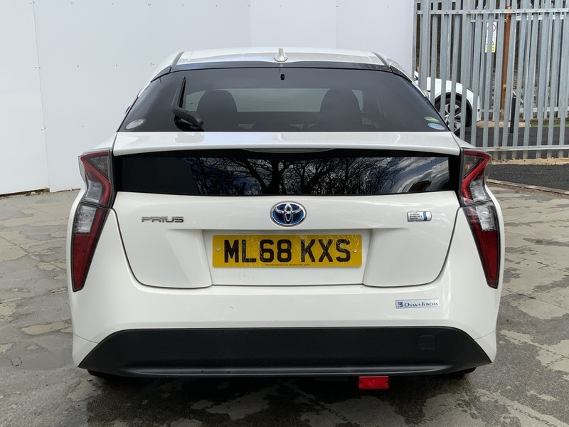 Used Toyota Prius 2024 for sale - 76047081: Photo 6