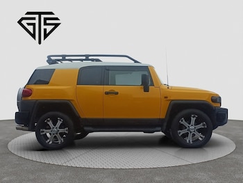 Used Toyota FJ Cruiser 2016 for sale - 76383155: Photo