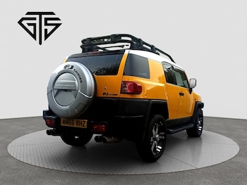 Used Toyota FJ Cruiser 2016 for sale - 76383155: Photo