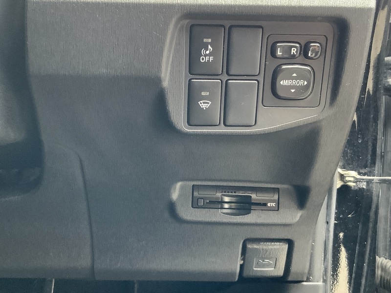 Used Toyota Prius 2023 for sale - 76047054: Photo 11