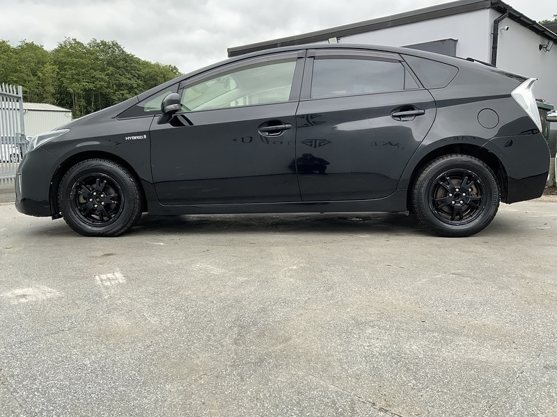 Used Toyota Prius 2023 for sale - 76047054: Photo 4