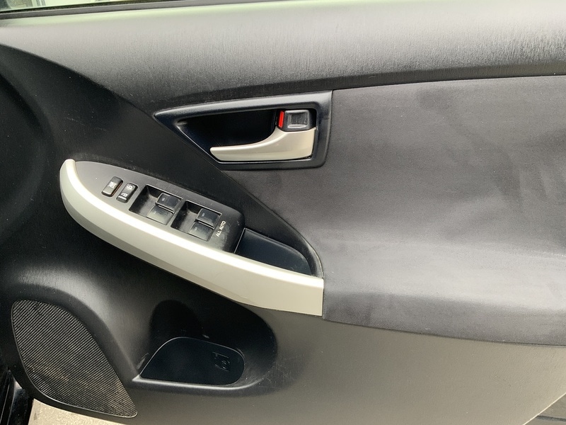 Used Toyota Prius 2023 for sale - 76047054: Photo 9