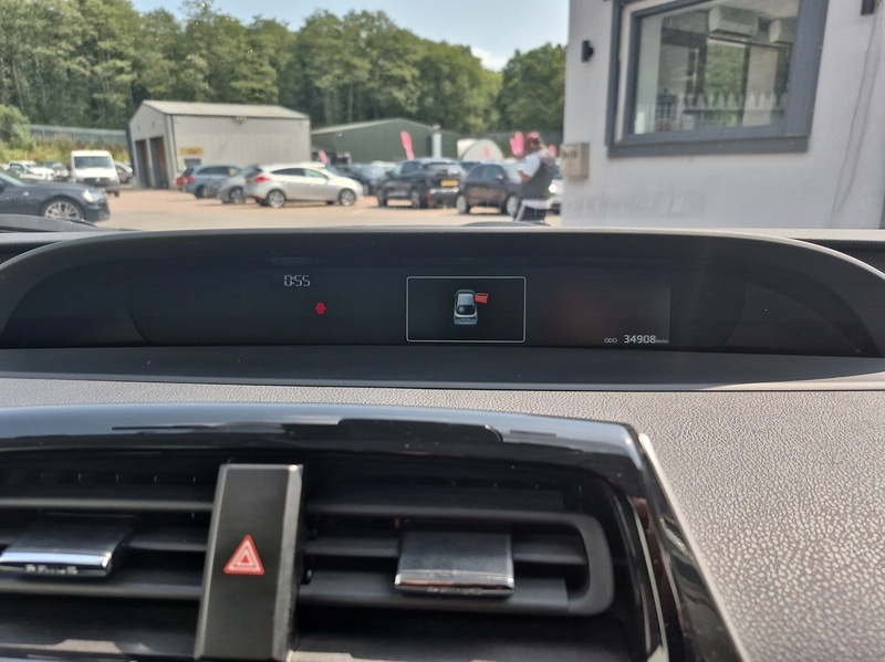 Used Toyota Prius 2025 for sale - 76047060: Photo 10