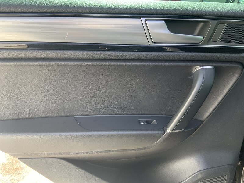 Used Volkswagen Touareg 2014 for sale - 76047026: Photo 25