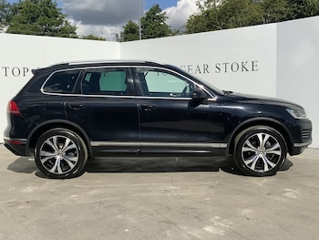 Used Volkswagen Touareg 2014 for sale - 76047026: Photo