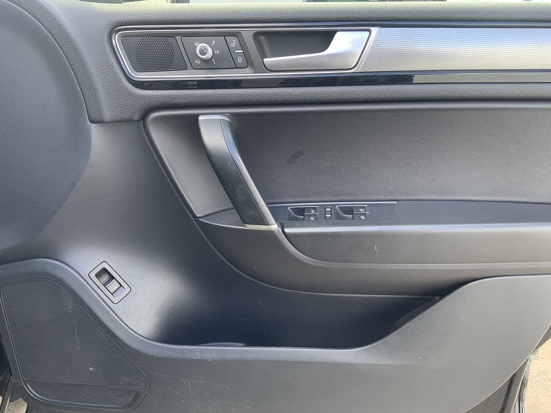 Used Volkswagen Touareg 2014 for sale - 76047026: Photo 9