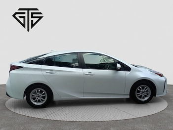 Used Toyota Prius 2025 for sale - 76047162: Photo 2