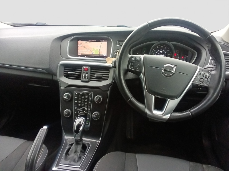 Used Volvo V40 2017 for sale - 76582967: Photo 26