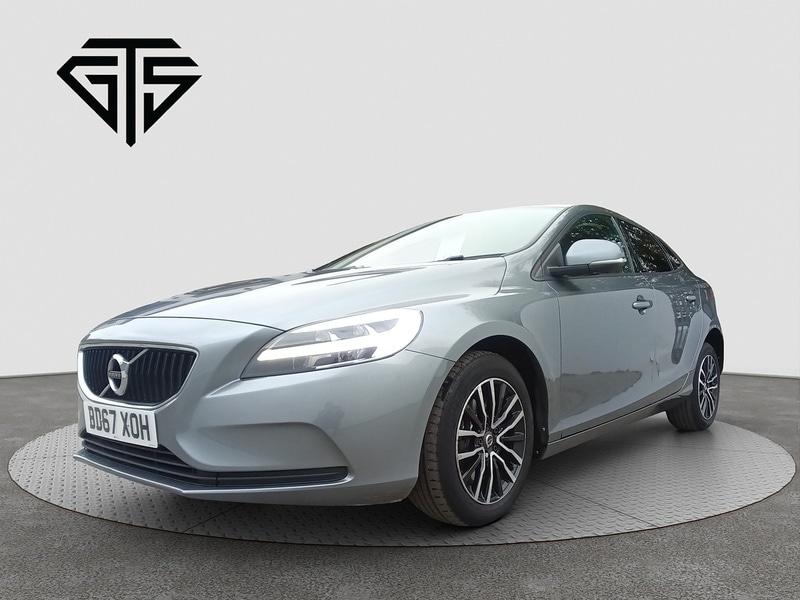 Used Volvo V40 2017 for sale - 76582967: Photo 7